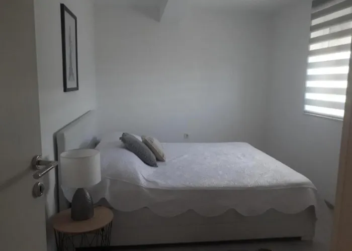 Lägenhet Nikola
