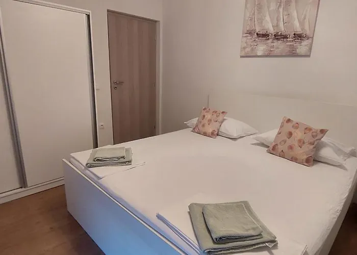 Nikola Apartament *